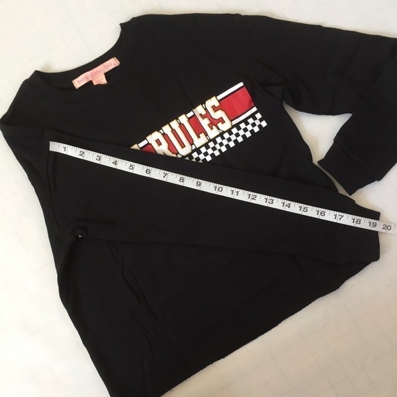 Rebellious One Cropped Graphic Sweatshirt Size XS - Picture 7 of 13